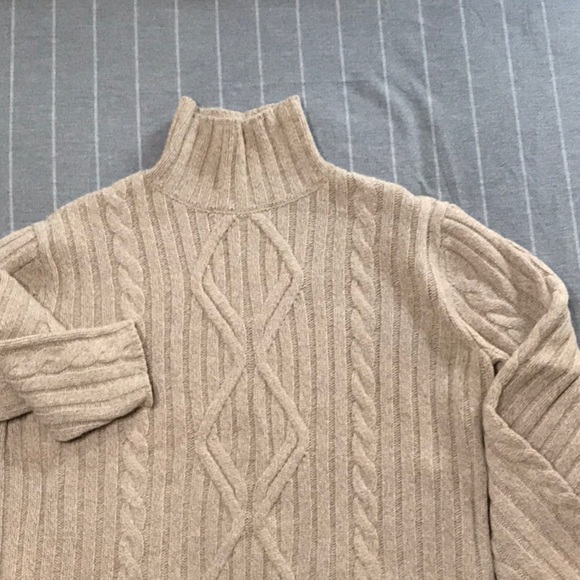 Banana Republic men’s M Fisherman cabled turtleneck sweater - Picture 2 of 7
